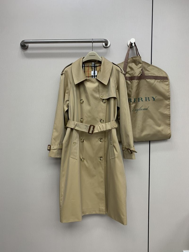 Burberry Outwear